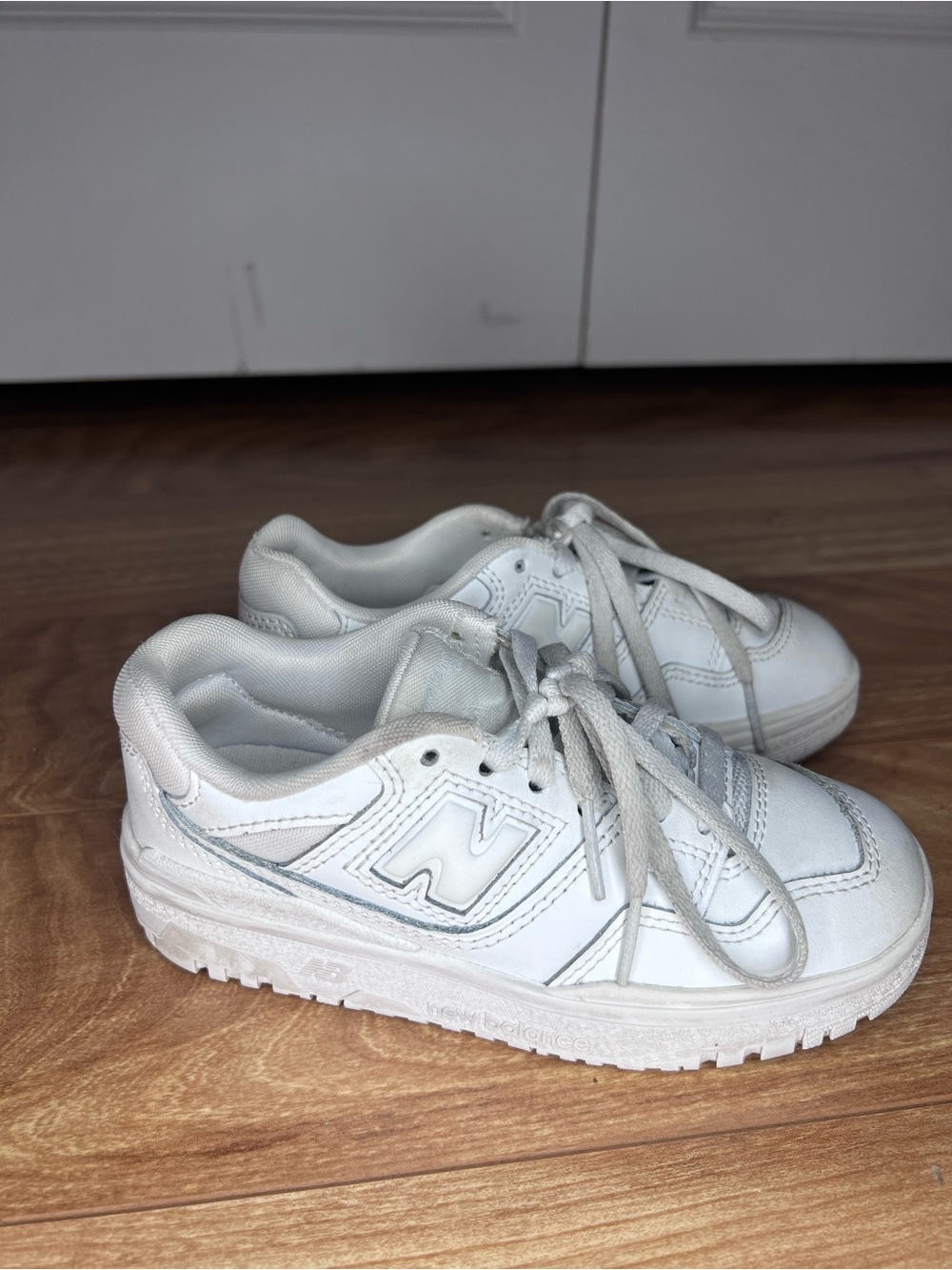 New Balance Kids White Sneakers Size 11.5 Little Kids Boys Girls